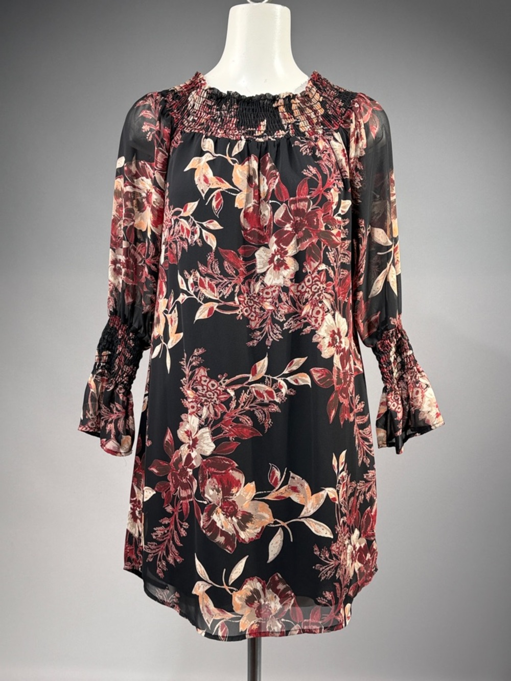 Veronica M Black Floral Long-Sleeve Smocked Dress (r14)